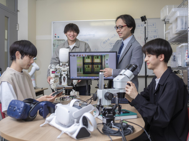 工学部 電気電子工学課程 産業を支える電気電子工学の技術者を習熟度別少人数体制で育成！