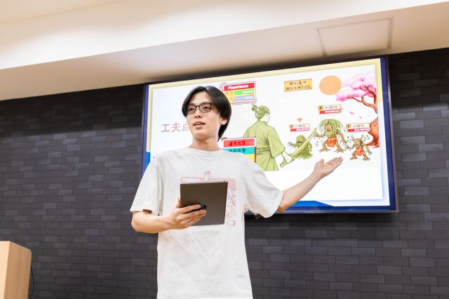 情報システム学科 デジタルテクノロジー専攻 デジタル×ガジェットで”閃きをカタチ”に!