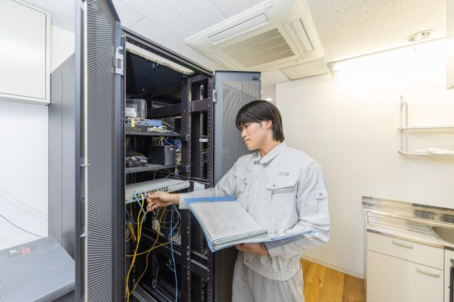 情報システム学科 ネットワークセキュリティ専攻 ネットワーク×セキュリティで “次世代インフラエンジニア”へ!