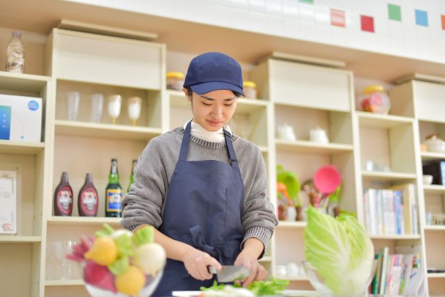 アグリ・フードテック学科 フードビジネス専攻 食品業界の「次なるトレンド」を創り上げる 企画・マーケティング・制作のプロフェッショナル!