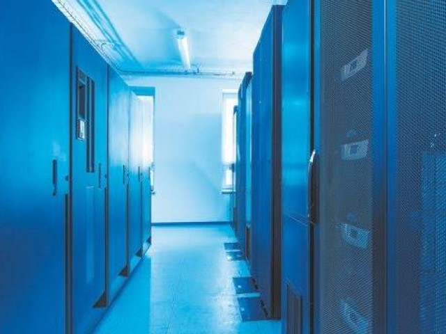 高度ICTデザイン学科 サイバーセキュリティ専攻 企業や人々の情報を守る、セキュリティエンジニアを育成!