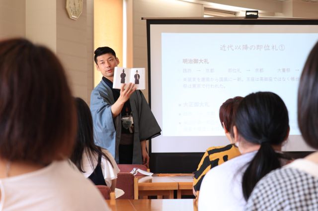 人文学部人文学科 人文総合コース 「人文学って、じぶん学だ。」