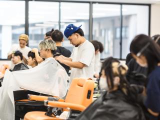 理容科実習風景