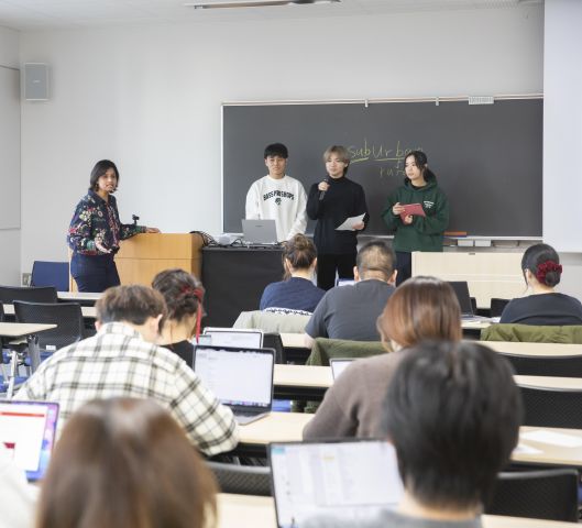 グローバル学部 英語・中国語・日本語を活かしてグローバルな舞台で活躍する