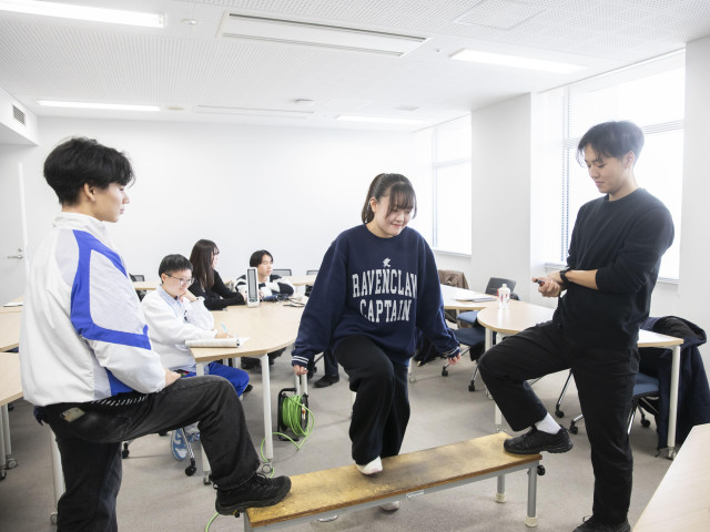 人間科学部 「人」と向き合い「人」について学びながら、多面的な人間理解力を身に付けた人材を育成する