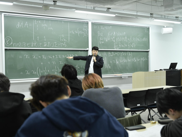工学部 数理工学科 数理の力を活かし、技術革新に柔軟に対応する人材を育成
