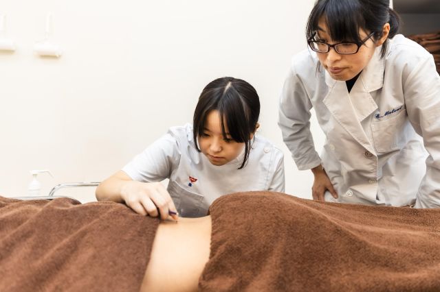 鍼灸学科（昼間Ⅰ部・Ⅱ部） 鍼灸師とは？