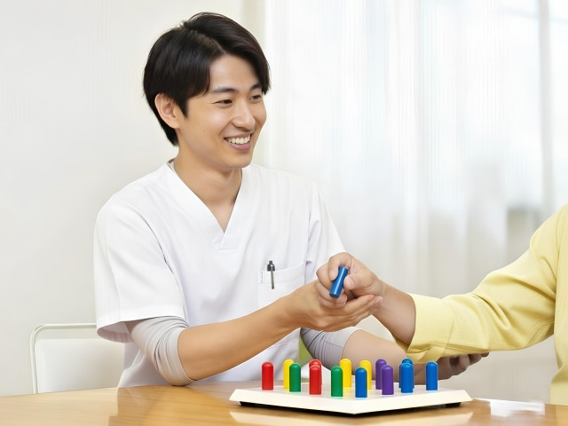 健康科学部 リハビリテーション学科 作業療法学専攻 認知症予防、子ども発達支援、メンタルヘルス等、科学的根拠に基づき地域社会での実践で作業療法を学ぶ