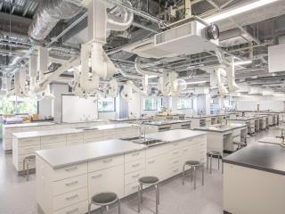 時代に沿った先端教育