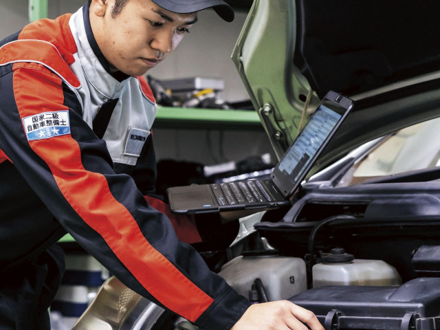 1級自動車整備科 整備士最高峰の国家試験を取得☆１級自動車整備科☆