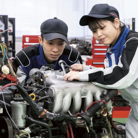 2級自動車整備科 最短の２年間で一流の技術と知識を身につける☆２級自動車整備科☆