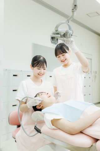 歯科衛生学科 豊富な知識と技術を習得し、歯科医療現場で活躍する歯科衛生士を育成します