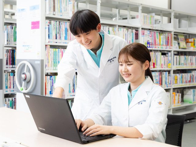 診療情報管理学科 トリプルライセンスの取得を目指し、総合病院で働くために必要な知識とスキルを学ぶ！