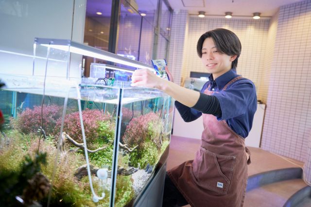 飼育管理科 アクア専攻 専門店に繋がる知識技能を身に付け、美しい水槽を人々に届けるアクアリストを目指そう！