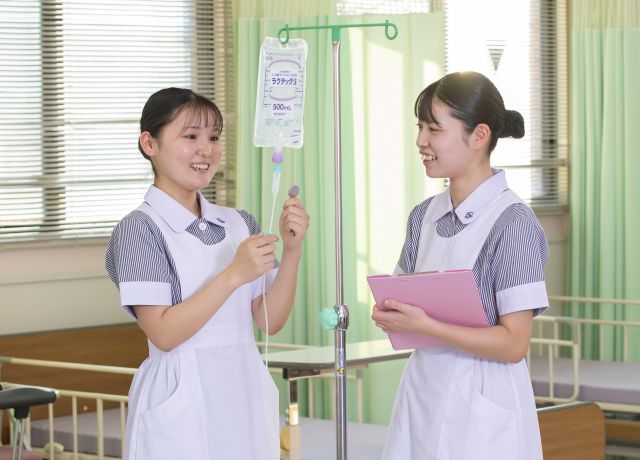 看護学科 人々に寄り添い、健康を守るため　生命と生活を支える看護師へ