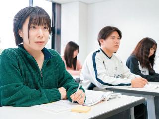 公務員総合科学部・学科・コース情報
