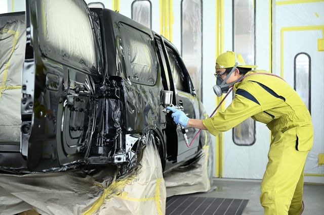 ボディエンジニア研究科（2級自動車整備士養成課程修了者対象） 修復技術を極め、多様化するニーズに応える車体整備士へ。