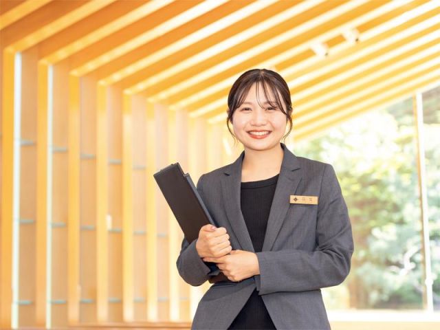 ウェディングプランナー科 ホテルウェディングコース フォーマルなウェディングを学ぶ「ホテルウェディングコース」