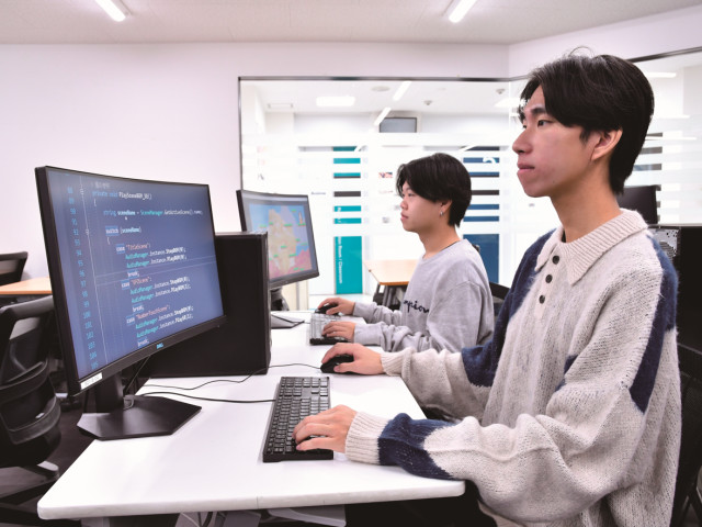 デジタルデザインテクノロジー科 スーパーゲームクリエイターコース プログラミング技術とCG技術を4年間で徹底的に学ぶ！
