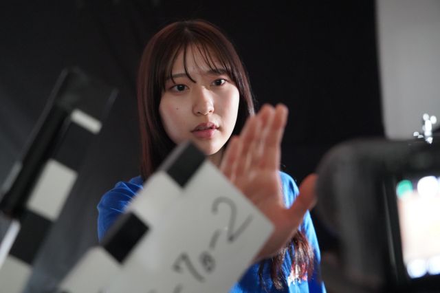 俳優本科 映像舞台俳優コース 映画・ドラマ・舞台・ミュージカルで幅広く活躍できる俳優を育成作品制作を通じて、各ジャンルのエキスパートが直接指導！