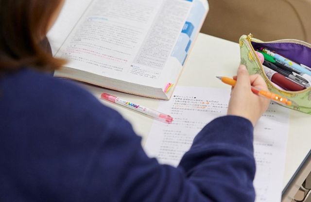 公務員総合学科 ２年課程 2年で基礎から確実に力をつけ、あらゆる職種への合格を目指す