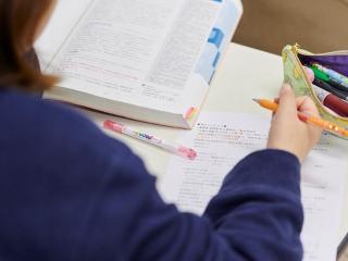 公務員総合学科 ２年課程学部・学科・コース情報