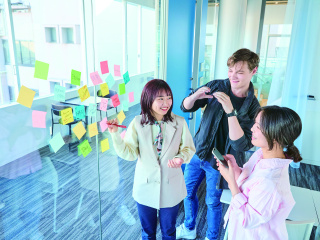 語学力が“本当に伸びる”少人数制