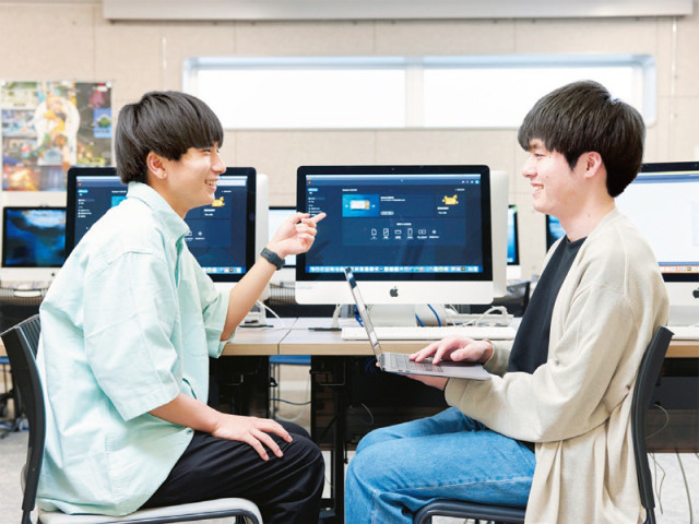 WEBデザイン・ITプログラミング科 ITプログラミングコース  プログラミング言語であるJavaについて基礎から学び、プログラミング能力を身につける。