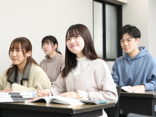 大原の強みや大原メソッド、コースごとのカリキュラムを詳しく紹介します。の画像