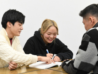 大原の強みや大原メソッド、コースごとのカリキュラムを詳しく紹介します。の画像