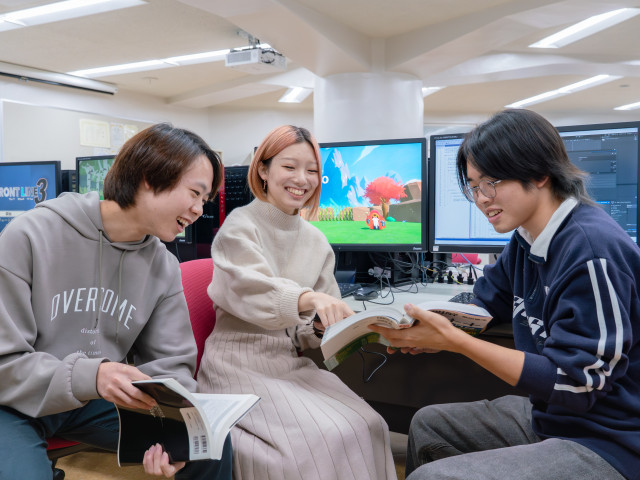 ゲーム総合学科 業界をリードできるクリエイターを2つのコースで育成