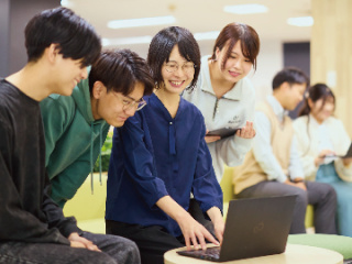 KCS福岡情報専門学校