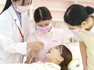 大阪歯科衛生学院専門学校