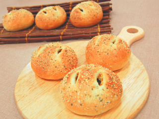 洋菓子もパンもミニ体験！洋菓子：フルーツショート　パン：焼きカレーパンの画像