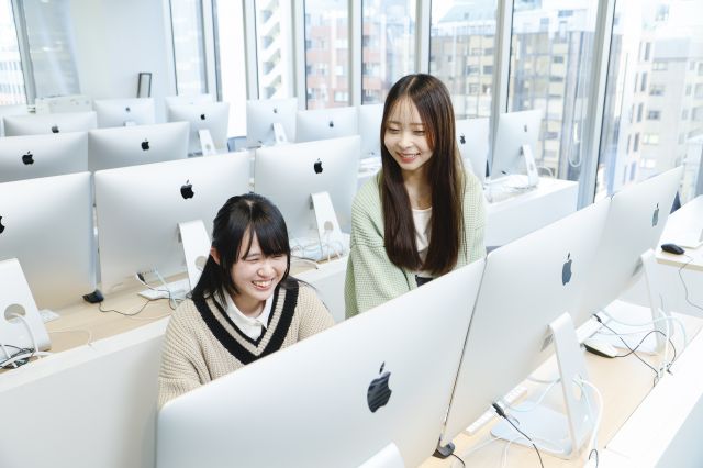 ウェブ･メディア科 最新の情報技術を駆使し、ＩＴ時代をリードするクリエイターを育成します。