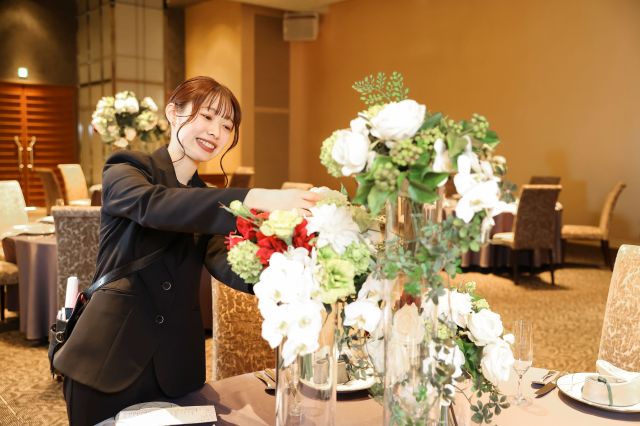 フラワー科 フラワーコーディネーター専攻 集いのステージを華やかにコーディネート！