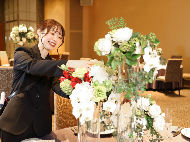 フラワー科 フラワーコーディネーター専攻 集いのステージを華やかにコーディネート！