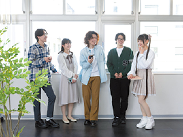 大学部（全日課程または通信課程と併学） 専門スキルの勉強と同時に大卒資格の取得をめざす！
