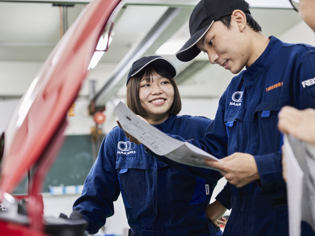 １級自動車整備科 自動車業界の 最前線を走り続ける トップリーダーを目指す