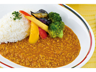 給食作り体験（小学校のカレーライス）の画像