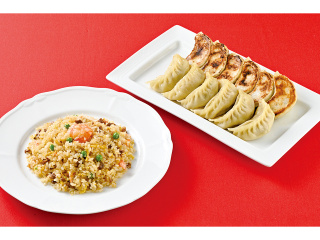 五目炒飯＆餃子の画像