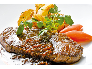 ビーフステーキ ～カリカリポテト添え～の画像