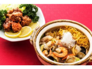 カリッとジューシー♪本格唐揚げと 八珍炒麺(五目あんかけ焼きそば)の画像