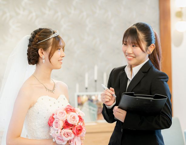 美容学科 ブライダル・ウェディングコース ブライダルビューティー＆ブライダルプランナーを目指す、ハリビにしかないコース