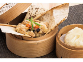 あつあつを召し上がれ♡ 肉汁溢れる肉まん&中華おこわの画像