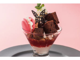 バレンタインに向けて♡ チョコレートブラウニーパフェ