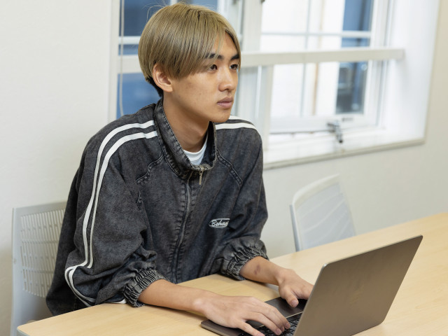 AI情報システム学科 webクリエイターコース クライアントの目的を理解し、Webサイトやコンテンツ制作に必要な専門知識を習得！