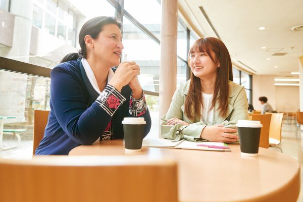 外国語学部 ロシア語学科 広さも歴史も規格外！ロシア語の世界