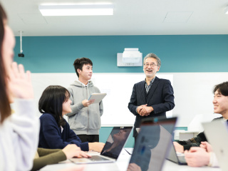 関西私立総合大学でトップクラスの少人数教育