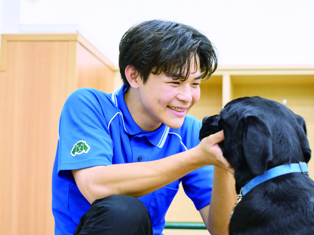 ドッグスペシャリスト学科 しつけ、トレーニングの技術を身につけドッグスペシャリストとして飼い主と犬をつなぐ架け橋になろう！